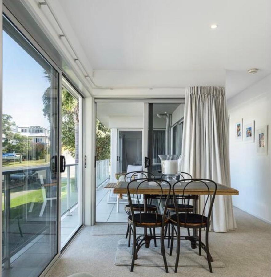 Modern Beach Apartment With Pool & Location Mount Maunganui Exterior photo