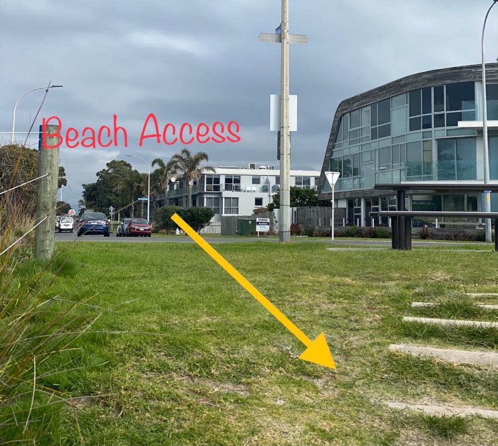 Modern Beach Apartment With Pool & Location Mount Maunganui Exterior photo